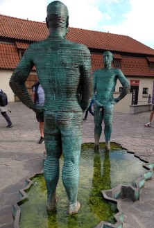 Piss Statue, Prague